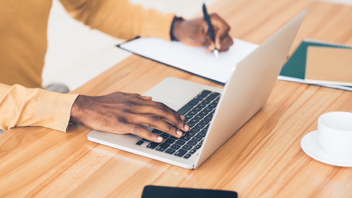 BraveCopy | Copywriter & Messaging Stack